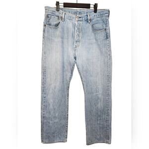 Levi's 501 Light Wash Straight Fit classic button fly jeans 36/32